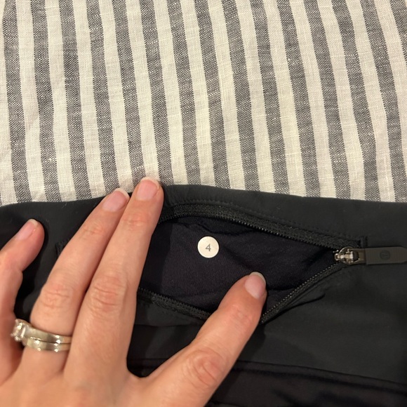 Lululemon black fleeced lined leggings! - Picture 4 of 8